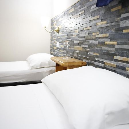 Veganb&B Cherry Room Szirakúza Kültér fotó
