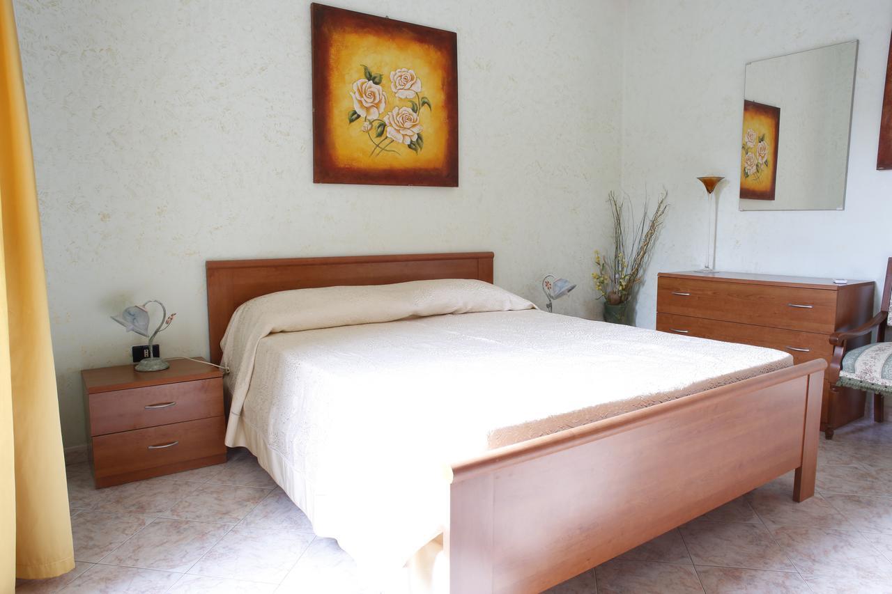 Veganb&B Cherry Room Szirakúza Kültér fotó