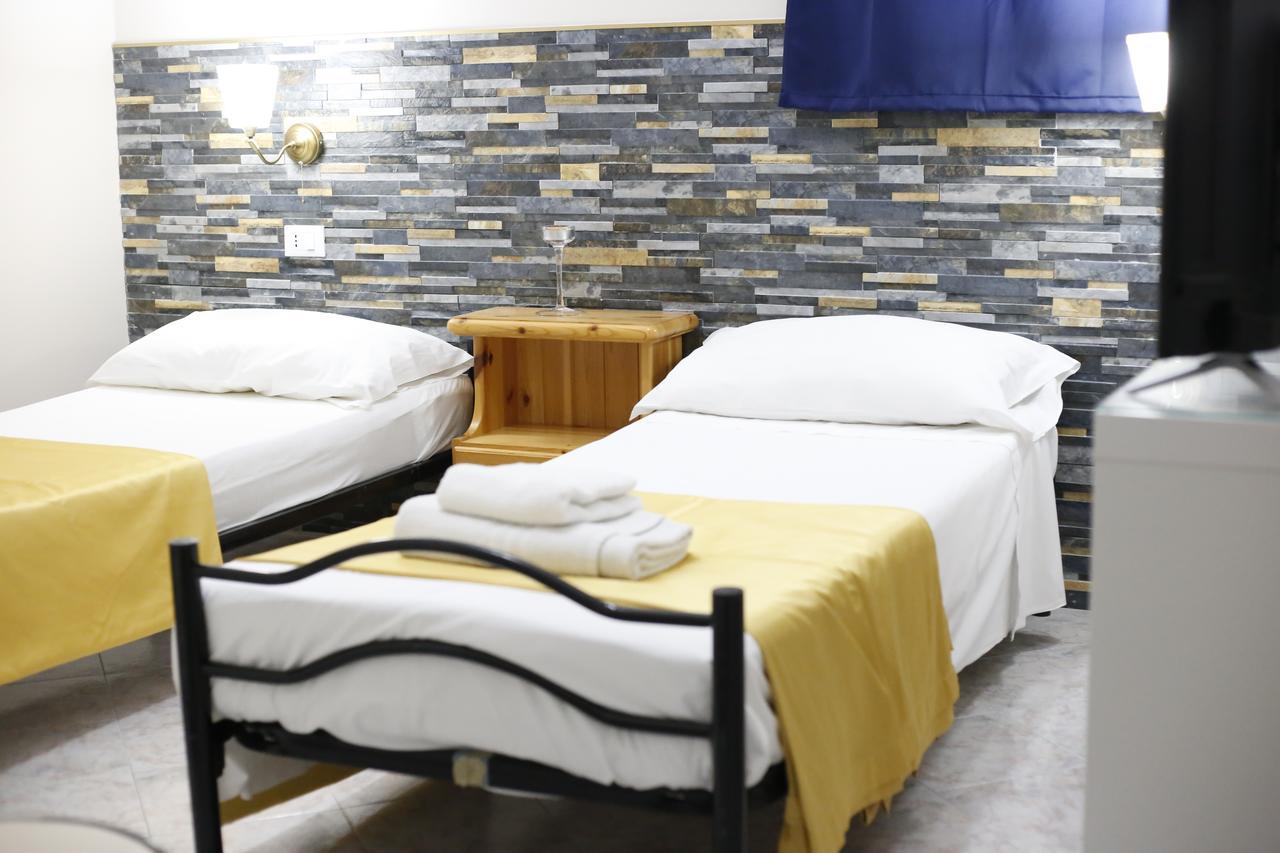 Veganb&B Cherry Room Szirakúza Kültér fotó