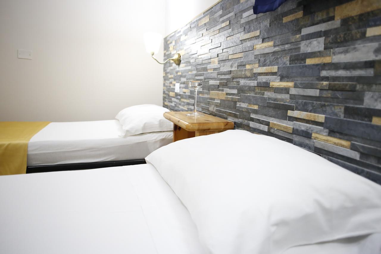 Veganb&B Cherry Room Szirakúza Kültér fotó