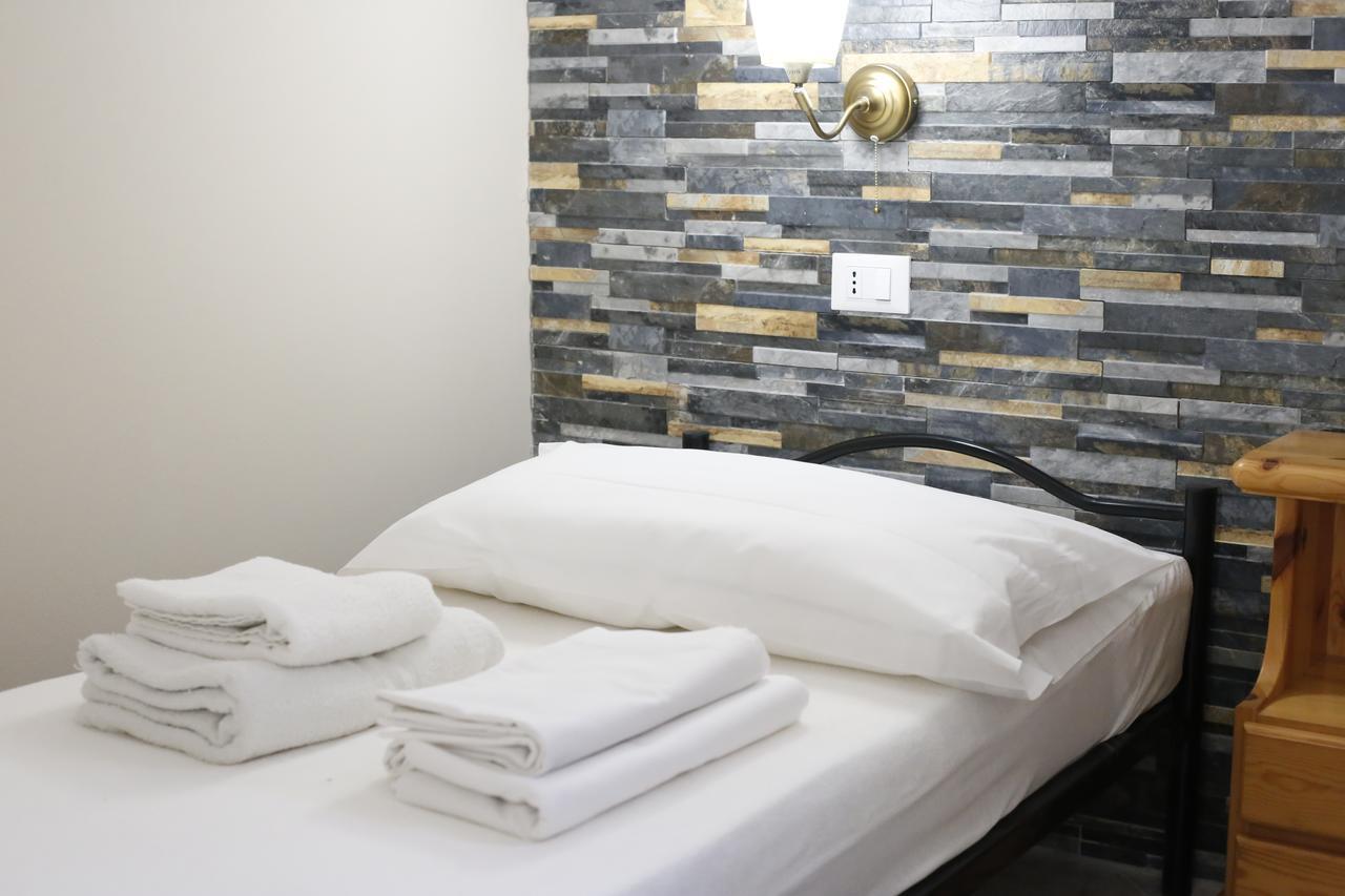 Veganb&B Cherry Room Szirakúza Kültér fotó